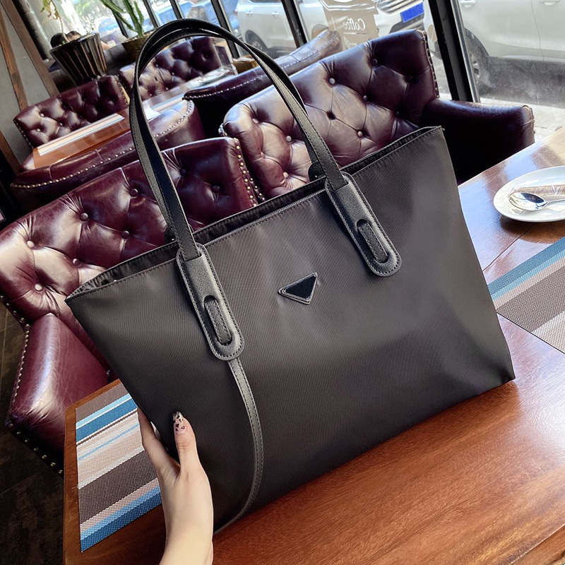 2022 Popular Two-piece Nylon Shopping Bags Women Fashion Large Size Designer Handbag New Style Ladies Luxury Shoulder Bag Wallet Woman, Choice
2022 Popular Two-piece Nylon Shopping Bags Women Fashion Large Size Designer Handbag New Style Ladies Luxury Shoulder Bag Wallet Woman, Choice