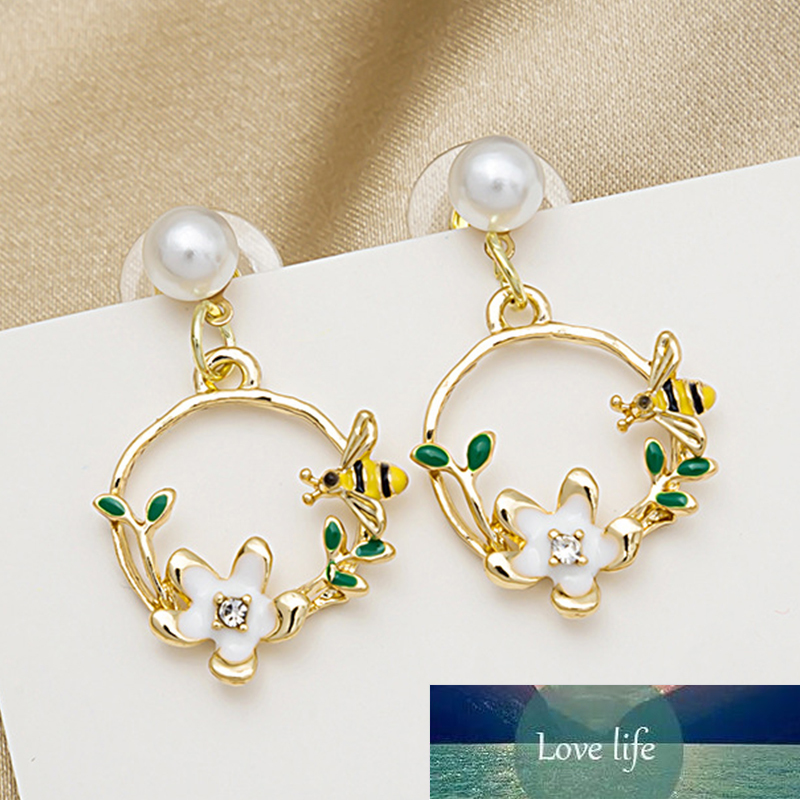 Women's Elegant Bee Flower Circle Painting Oil Rhinestone Animal Stud Earrings New Trend Girls Party Wedding Jewelry Brincos Factory price expert