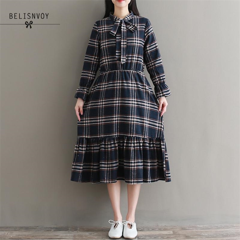Mori Girl Spring Autumn Women Dress Vintage Plaid Classical Ruffles Vestidos De Festa Elegant Chic Party Lady Midi Dresses 210520, Navy blue
Mori Girl Spring Autumn Women Dress Vintage Plaid Classical Ruffles Vestidos De Festa Elegant Chic Party Lady Midi Dresses 210520, Navy blue