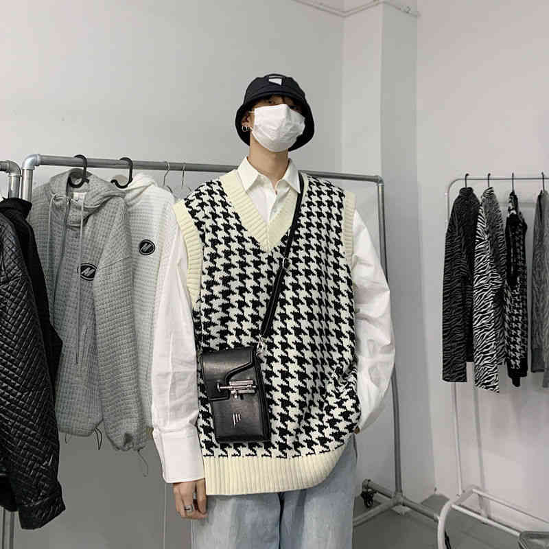 spring plaid korean fashion loose casual pullover vt harajuku streetwear knitted svels sweater men, White;black
spring plaid korean fashion loose casual pullover vt harajuku streetwear knitted svels sweater men, White;black