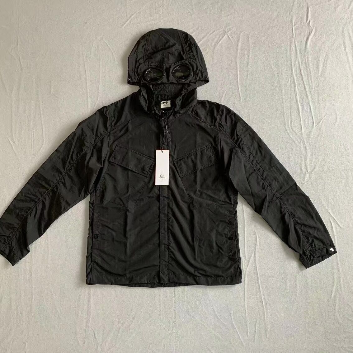 High quality Metal nylon two lens windproof men hoodies removable GOGGLE outdoor warm windbreaker fale coat jacket tracksuit, Black;green
High quality Metal nylon two lens windproof men hoodies removable GOGGLE outdoor warm windbreaker fale coat jacket tracksuit, Black;green