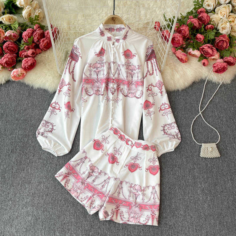 Retro Ladies Temperament Shorts Suit Summer Fall Puff sleeve Shirt With Wide-leg shorts Two-piece 210525, White
Retro Ladies Temperament Shorts Suit Summer Fall Puff sleeve Shirt With Wide-leg shorts Two-piece 210525, White