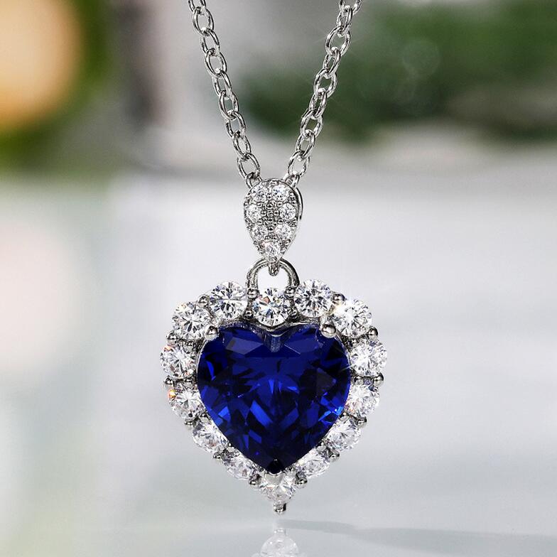 Choucong Brand Sparkling Handmade Luxury Jewelry 925 Sterling Silver Fill Blue Sapphire CZ Diamond Gemstones Party Heart Pendant Women Wedding CLavicl