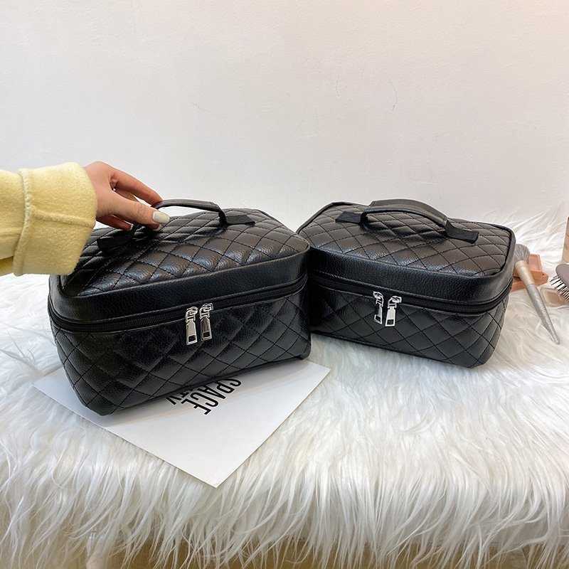 Cosmetic box Quilted professional cosmetic bag women's large capacity storage handbag travel toiletry makeup bag sac 210821