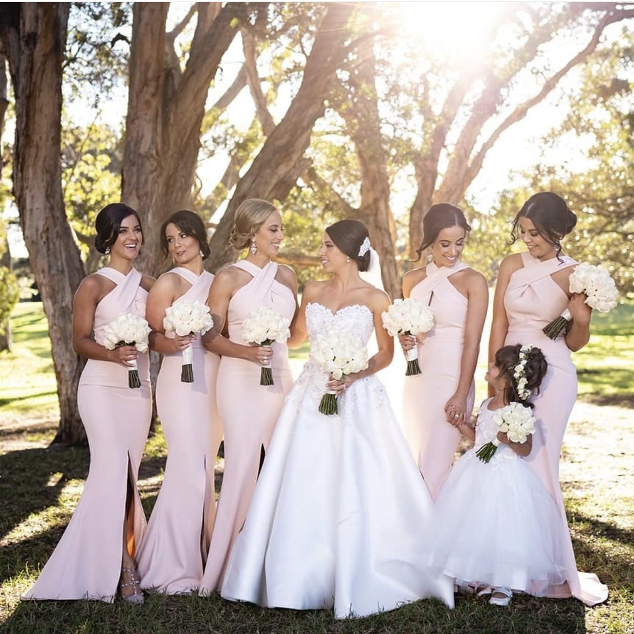 2021 Simple Elegant Baby Pink Mermaid Bridesmaid Dresses Country Halter Long Elastic Satin For Wedding Guest Dress Maid of Honor Gowns Under 100 Front Split Custom
2021 Simple Elegant Baby Pink Mermaid Bridesmaid Dresses Country Halter Long Elastic Satin For Wedding Guest Dress Maid of Honor Gowns Under 100 Front Split Custom