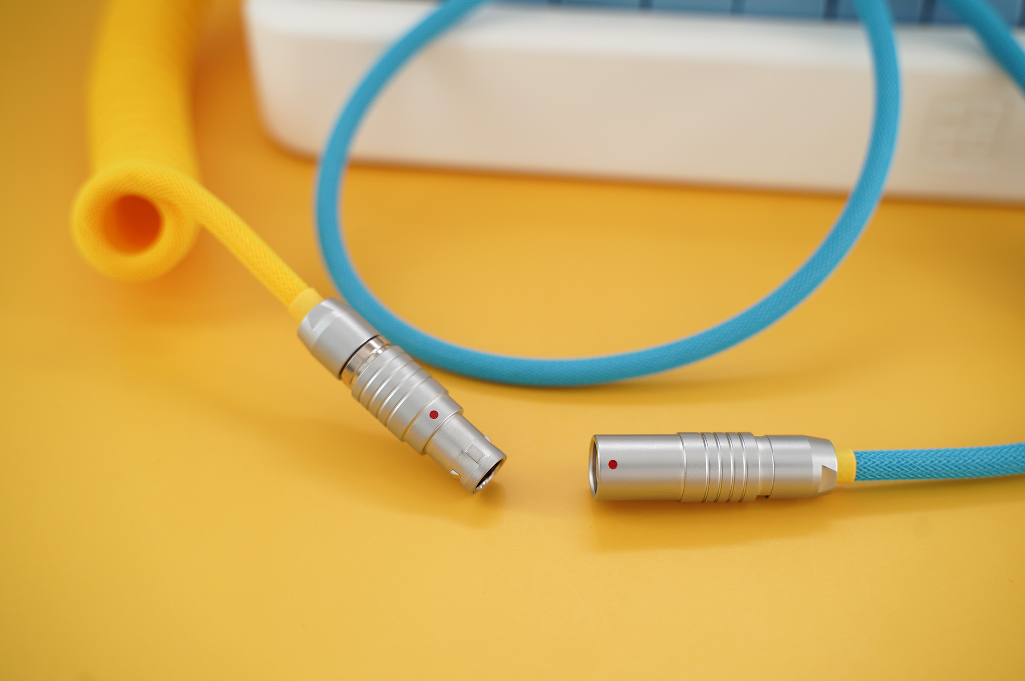 GeekCable Handmade Customized Mechanical Keyboard Cable For GMK Theme SP Keycap Little Bee Colorway Multiple Plug Connectors
