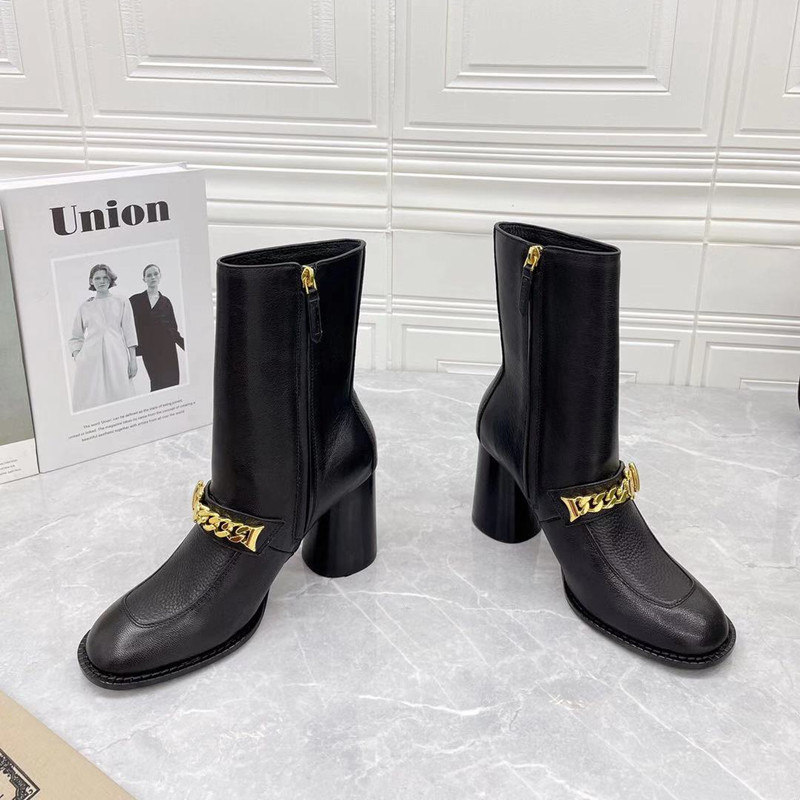 Mental Chain Decor Boots Women Genuine Leather Mid Calf Boots Winter New Shoes Round Heels Luxury Brand Designer Chic Woman Shoe, Black
Mental Chain Decor Boots Women Genuine Leather Mid Calf Boots Winter New Shoes Round Heels Luxury Brand Designer Chic Woman Shoe, Black