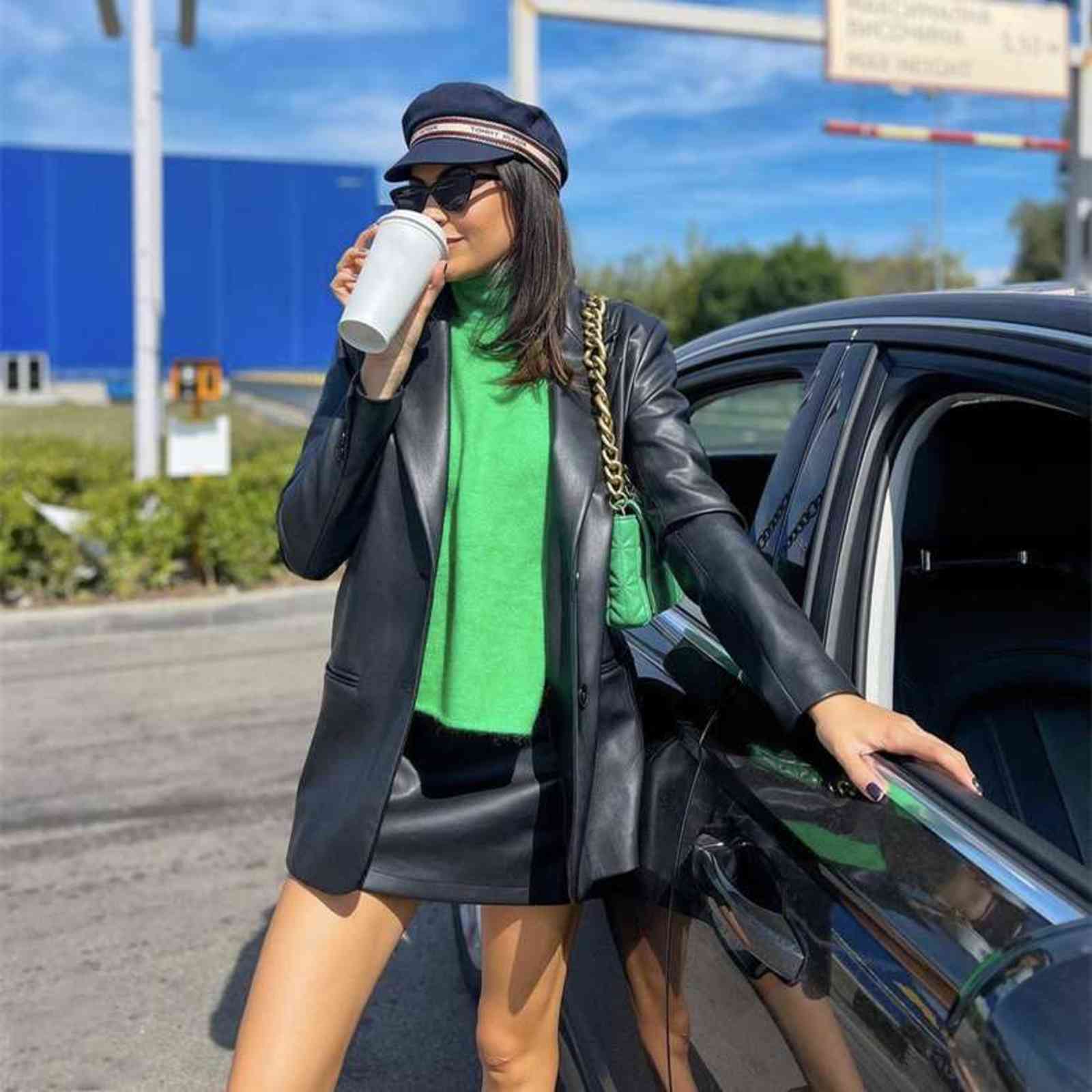 Woman Vintage Black Basic Leather Blazer Autumn Casual Female Solid Long Sleeve Pu Outwear Ladies Cool Straight Blazers 211122