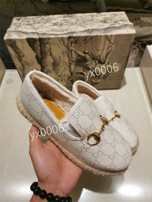 Luxury designer 35-41 sneakers mens Shoes genuine leather trainers Men's leisure sports double air permeable imported calfskin ly211129, Choose the color
Luxury designer 35-41 sneakers mens Shoes genuine leather trainers Men's leisure sports double air permeable imported calfskin ly211129, Choose the color