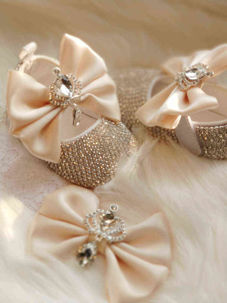 Dollbling Rhinestones Baby Girl Shoes First Walker Headband Set Sparkle Bling Crystals Princess Shoes Baby Shower Gift SH 220119