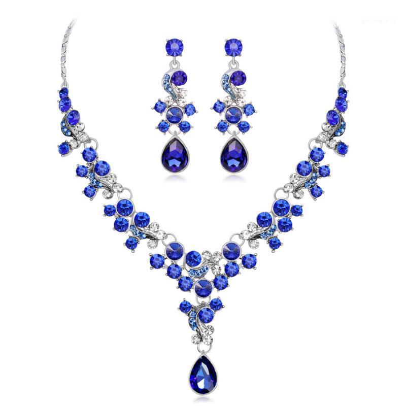 Earrings & Necklace Small Flower Three Colors Crystal Earring Set Bride Jewelry Accessories Delicate Ornament Present G493, Silver 
Earrings & Necklace Small Flower Three Colors Crystal Earring Set Bride Jewelry Accessories Delicate Ornament Present G493, Silver