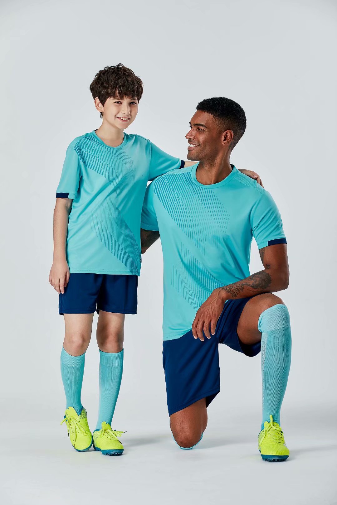 #0101 Football uniform men+kids soccer Jersey printing team custom track and field sports short-sleeved shirt, Black;yellow
#0101 Football uniform men+kids soccer Jersey printing team custom track and field sports short-sleeved shirt, Black;yellow