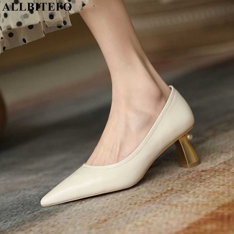 ALLBITEFO size:33-43 genuine leather gold heels sweet Pearl wedding women shoes brand high heel shoes autumn women heels shoes 210611, As picture
ALLBITEFO size:33-43 genuine leather gold heels sweet Pearl wedding women shoes brand high heel shoes autumn women heels shoes 210611, As picture