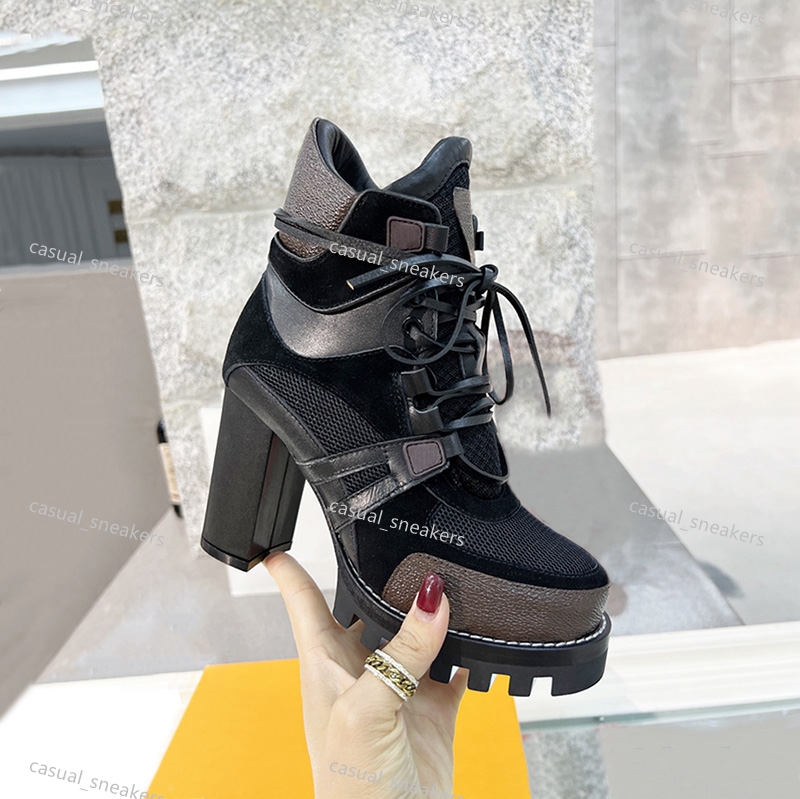 Women Chunky Heel Martin Laureate Ankle Boot Black Beige Suede Leather Boots Treaded Rubber Outsole Booties Lady Classic Design Top Quality
Women Chunky Heel Martin Laureate Ankle Boot Black Beige Suede Leather Boots Treaded Rubber Outsole Booties Lady Classic Design Top Quality