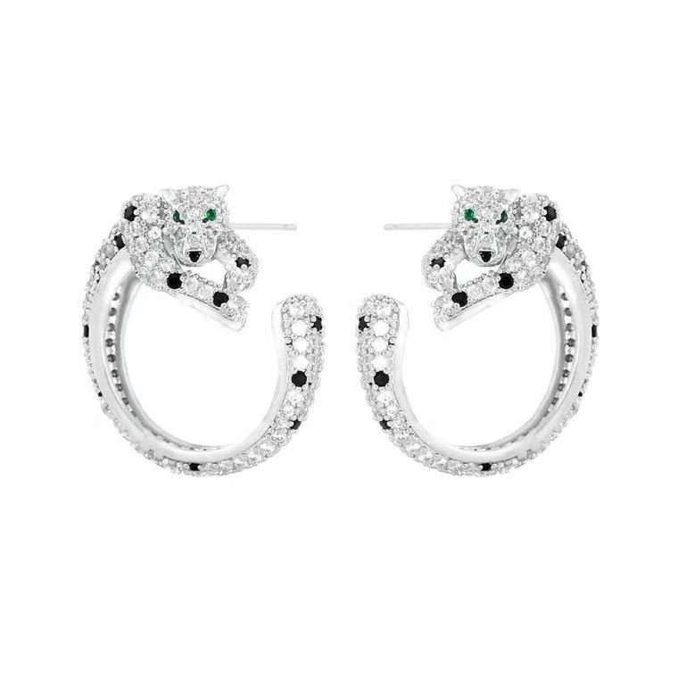 Panthere series earring Top quality stud luxury brand 18 K gilded studs for woman brand design new selling diamond anniversary gift 925 silver 5A earrings
Panthere series earring Top quality stud luxury brand 18 K gilded studs for woman brand design new selling diamond anniversary gift 925 silver 5A earrings