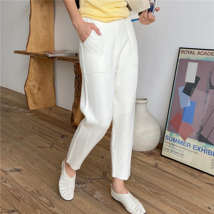 arrival autumn winter knitted casual women pants white thick warm pocket female ankle length wide leg, Black;white
arrival autumn winter knitted casual women pants white thick warm pocket female ankle length wide leg, Black;white