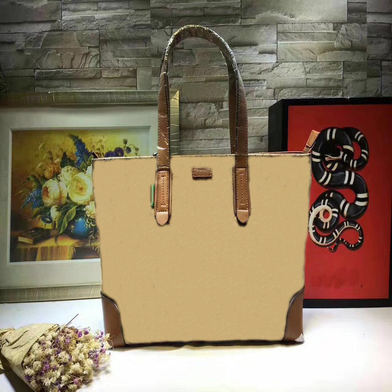 2021 Spring and summer trend canvas bag designer tricolor multifunctional large capacity leisure high quality holiday style practical handbag, Customize
2021 Spring and summer trend canvas bag designer tricolor multifunctional large capacity leisure high quality holiday style practical handbag, Customize