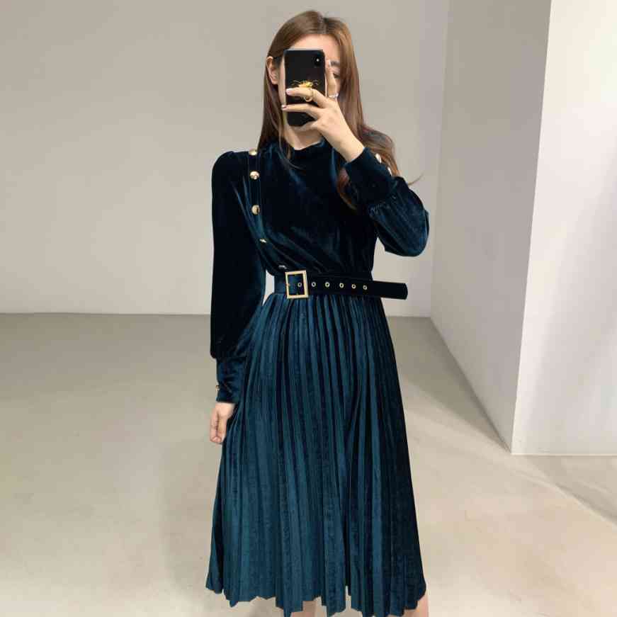 Korea Elegant Ladies Velvet Pleated Dresses Fashion Women Long Sleeve Single-Breasted Vestido Da Festa With Belt 210520