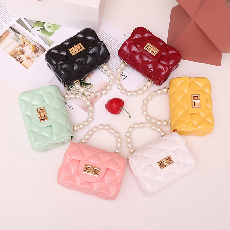 Designer Kids Mini Pearl Handbag Children Shoulder Bags Youth Girl Jelly Package Chain Crossbody Small Square Bag Women Totes Messenger Lady, Black
Designer Kids Mini Pearl Handbag Children Shoulder Bags Youth Girl Jelly Package Chain Crossbody Small Square Bag Women Totes Messenger Lady, Black