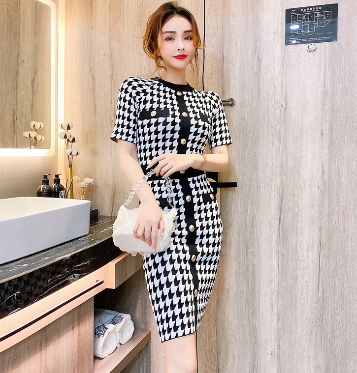Women Summer Dress Vintage O-Neck Short Sleeve Houndstooth Knitted Bodycon Single-breasted Pencil 210519