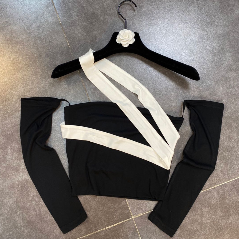 Women Black Temperament Shoulder Strap Off Strapless T-shirt Long Sleeve Fashion Spring Summer 11B416 210525
Women Black Temperament Shoulder Strap Off Strapless T-shirt Long Sleeve Fashion Spring Summer 11B416 210525