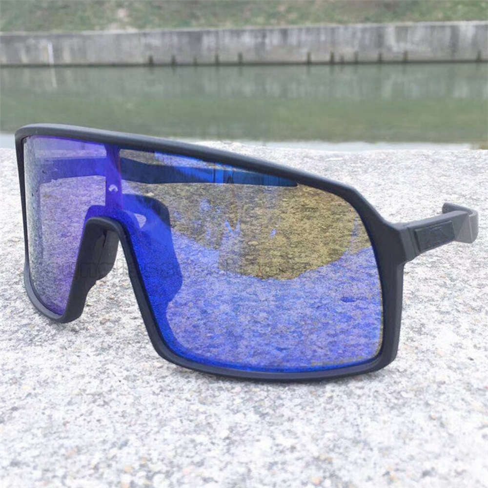 New Brand Sutros Pochromic Cycling Sunglasses 3 Lens UV400 Polarized MTB 9406 Sports Bicycle Glasses Full package
New Brand Sutros Pochromic Cycling Sunglasses 3 Lens UV400 Polarized MTB 9406 Sports Bicycle Glasses Full package
