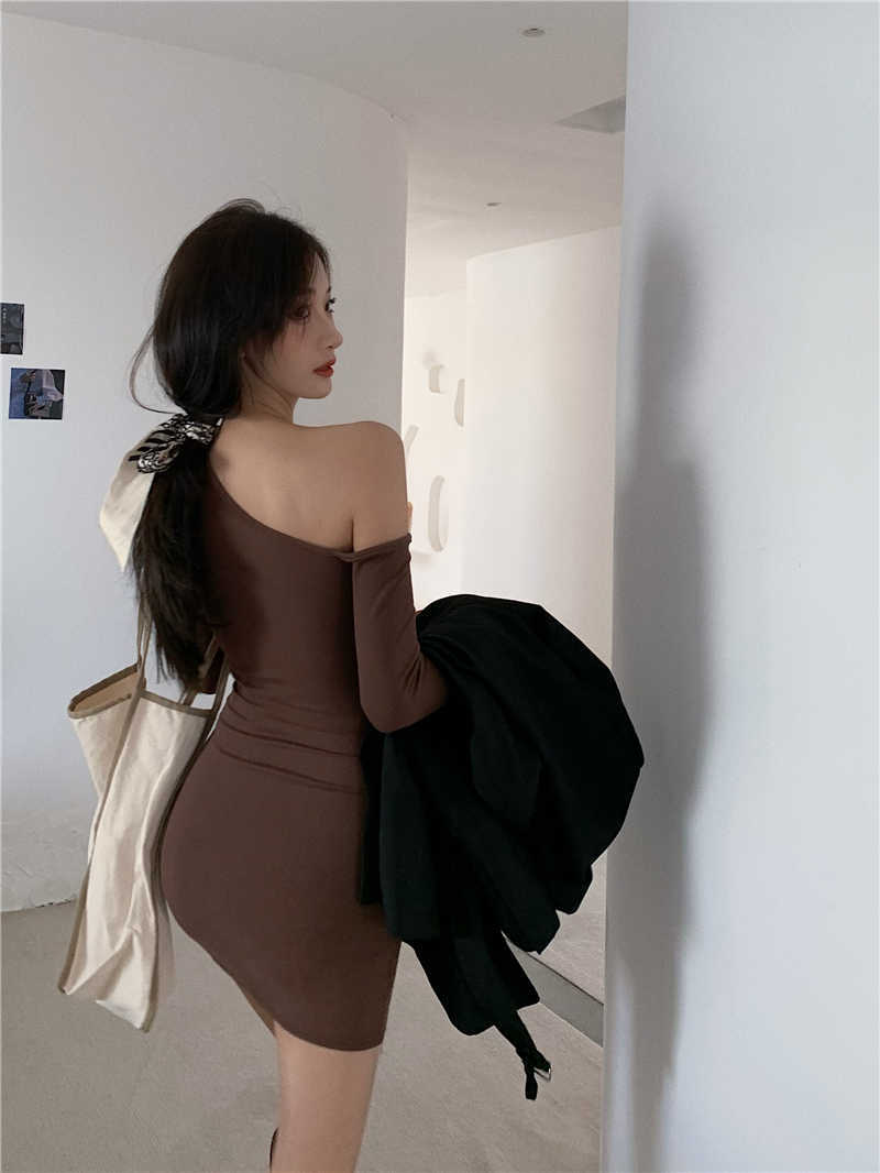 Strapless Long Sleeve Mini Sexy Women Dress Korean Slim Thin One-Shoulder Hollow Out Dresses Cotton NZ8Z 210603