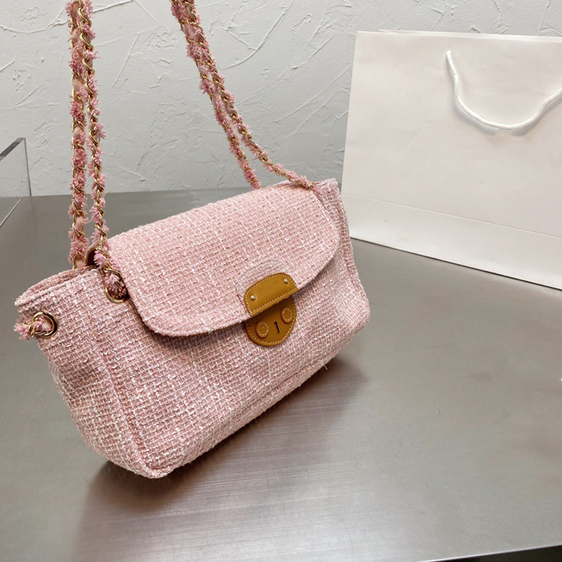 Shoulder Bags Designer Handbag Crossbody Bag Handbags Fashion woven canvas classic one-shoulder ladies luxury large-capacity wholesale with original box
Shoulder Bags Designer Handbag Crossbody Bag Handbags Fashion woven canvas classic one-shoulder ladies luxury large-capacity wholesale with original box