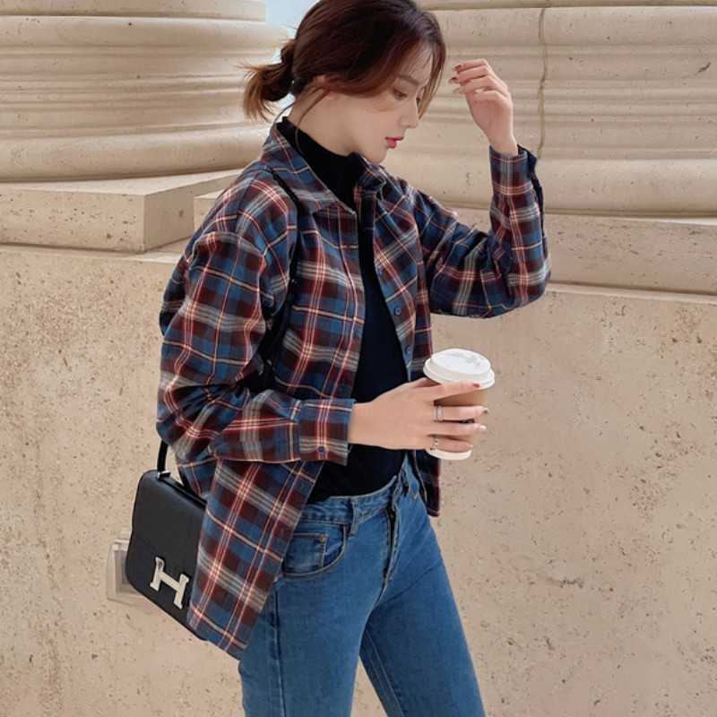 Korea Women Long sleeve Cotton Shirt Spring Autumn Fashion Casual Plaid Blouses Top Blusas 210526, Photo color
Korea Women Long sleeve Cotton Shirt Spring Autumn Fashion Casual Plaid Blouses Top Blusas 210526, Photo color