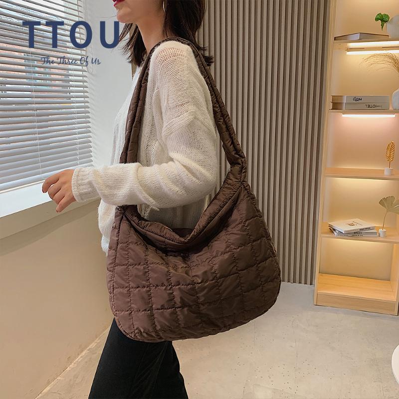 Evening Bags Fashion Space Pad Cotton Women Shoulder Bag Soft Solid Female Shopper Lady Nylon Padded Winter Quilted Crossbody, Black
Evening Bags Fashion Space Pad Cotton Women Shoulder Bag Soft Solid Female Shopper Lady Nylon Padded Winter Quilted Crossbody, Black