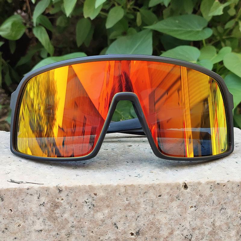 Brand style Cycling Sunglasses Bike Bicycle Eyewear Suitable Road Mountain Sun Glasses 3 PCS Lens Fashion outdoor Sport Goggles 9406 Black polarized UV400
Brand style Cycling Sunglasses Bike Bicycle Eyewear Suitable Road Mountain Sun Glasses 3 PCS Lens Fashion outdoor Sport Goggles 9406 Black polarized UV400
