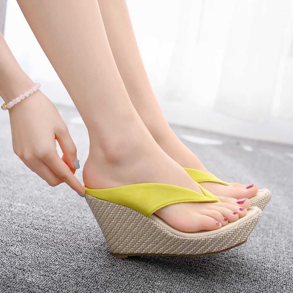 WDHKUN Bohemia Beach Sandals Wedge Platform Thongs Slippers Flip Flops Summer Shose For Women Girls Fashionable Y0721, White
WDHKUN Bohemia Beach Sandals Wedge Platform Thongs Slippers Flip Flops Summer Shose For Women Girls Fashionable Y0721, White