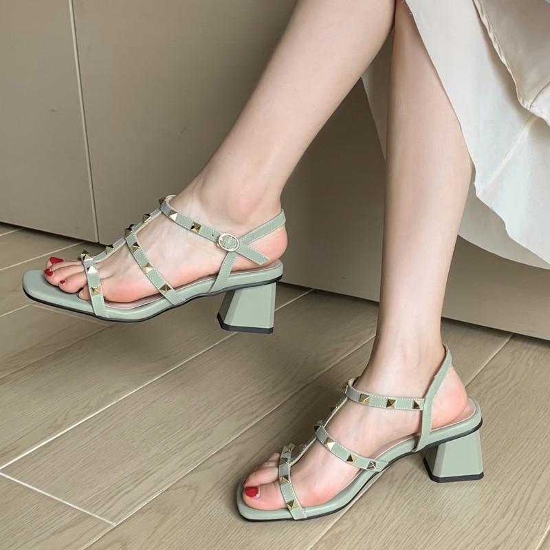Fashion Women's Sandals Shoes Luxury Rivets Summer For Women Cut-outs Gladiator Party Beach Ladies 2021, Black
Fashion Women's Sandals Shoes Luxury Rivets Summer For Women Cut-outs Gladiator Party Beach Ladies 2021, Black