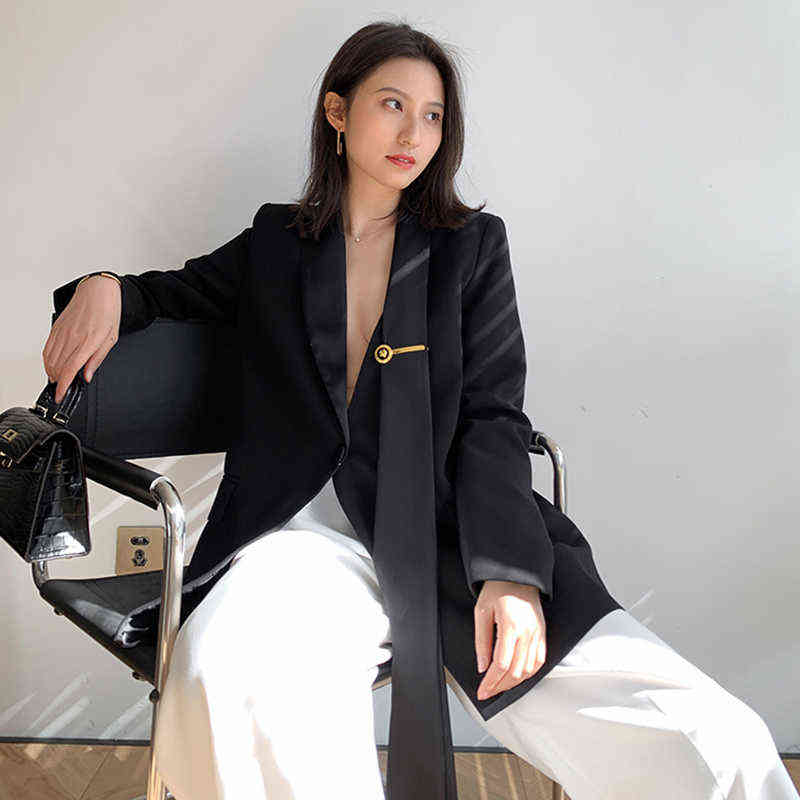 [EAM] Women Black Vintage Irregular Blazer Notched Collar Long Sleeve Loose Fit Jacket Fashion Spring Autumn 1DD5534 211122