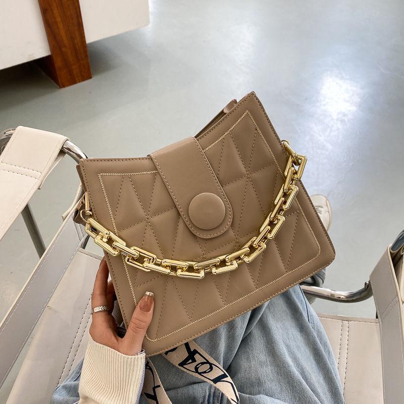 Evening Bags Crossbody For Women Handbag Purse Retro Luxury Shoulder Bag Lattice Chain Fashion PU Leather All-match 2021 Trend
Evening Bags Crossbody For Women Handbag Purse Retro Luxury Shoulder Bag Lattice Chain Fashion PU Leather All-match 2021 Trend