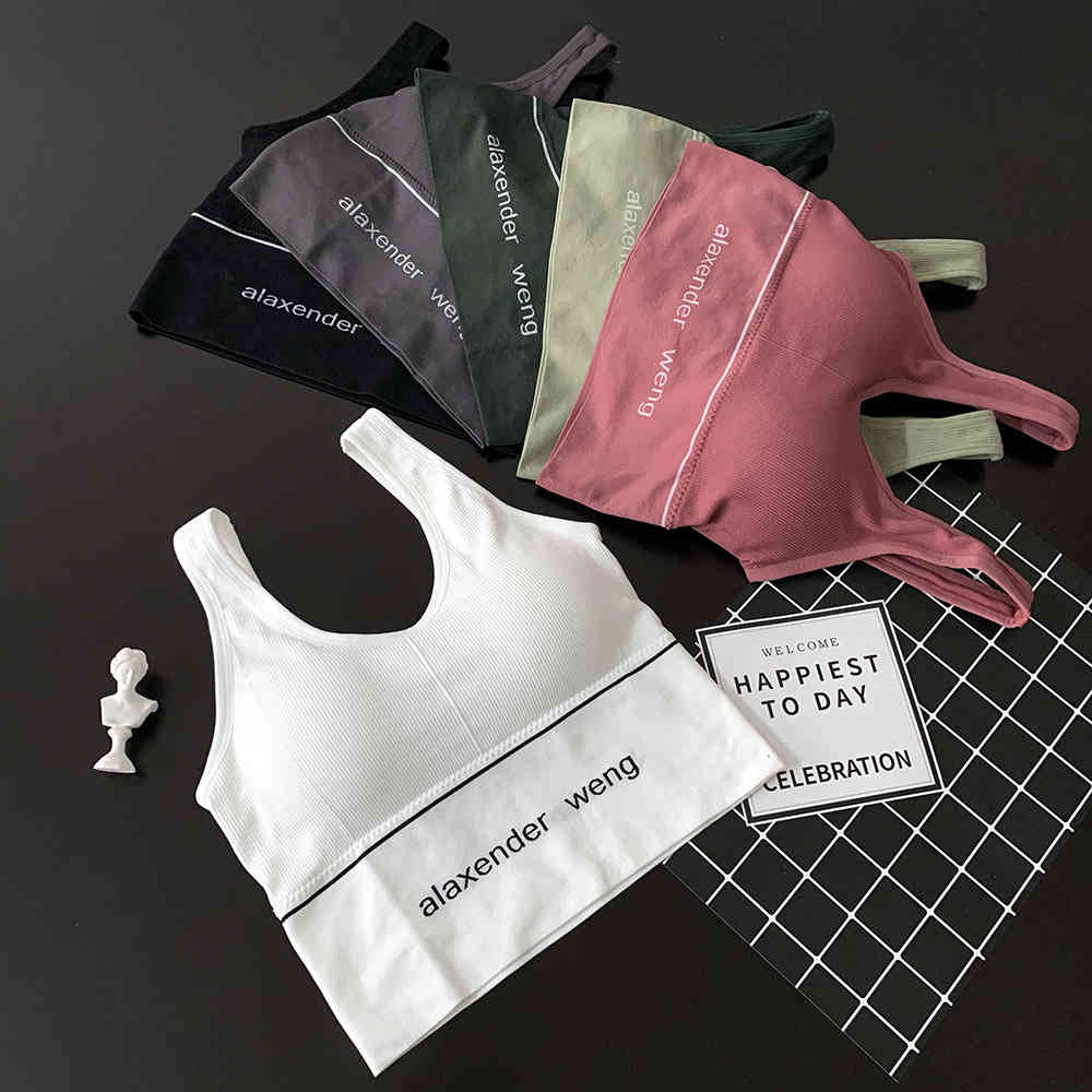Bras Hongya, Wang meibei, letter chest wrapping bottoming, sports yoga, sleeveless underwear, vest and bra, Red;black
Bras Hongya, Wang meibei, letter chest wrapping bottoming, sports yoga, sleeveless underwear, vest and bra, Red;black