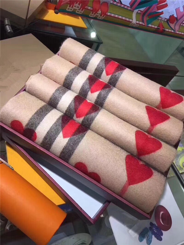 High quality 100% cashmere scarf for both men and women scarves Classic wool shawl 180*32cm wholesale, Blue;gray
High quality 100% cashmere scarf for both men and women scarves Classic wool shawl 180*32cm wholesale, Blue;gray