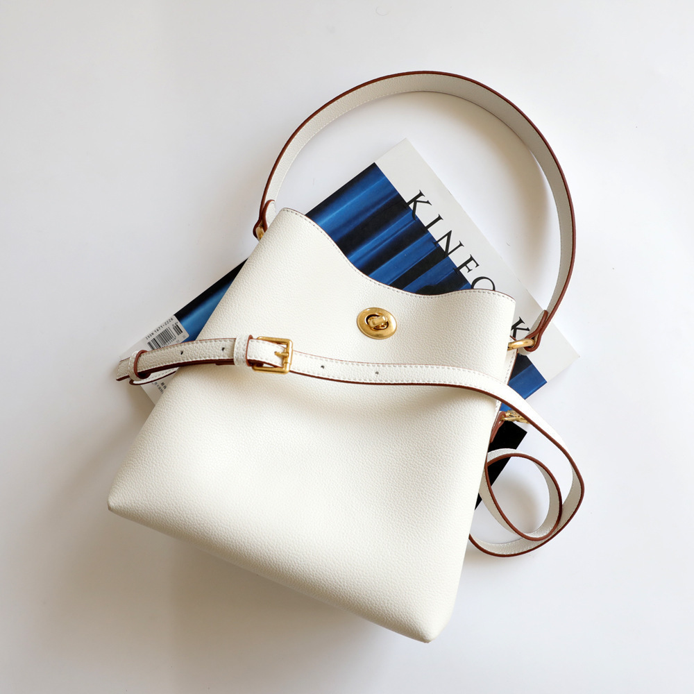 Telfar mini bags Quilted Leather Multi Pochette Felicie akend zhouzhoubao123 der belt fashion slung bucket women's Hanghhangbag marc Bag
Telfar mini bags Quilted Leather Multi Pochette Felicie akend zhouzhoubao123 der belt fashion slung bucket women's Hanghhangbag marc Bag