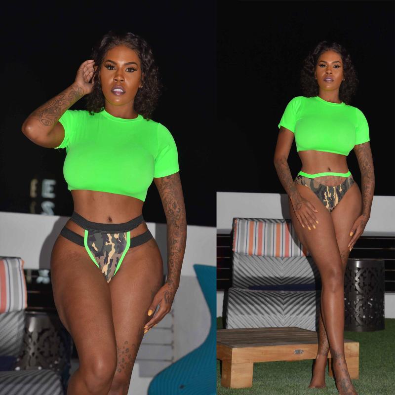 Women' Swimwear Two Pieces Fluorescence Bikini Set Short Sleeve Swimsuit Bathing Beach Holiday Summer Style Lady, Green
Women' Swimwear Two Pieces Fluorescence Bikini Set Short Sleeve Swimsuit Bathing Beach Holiday Summer Style Lady, Green
