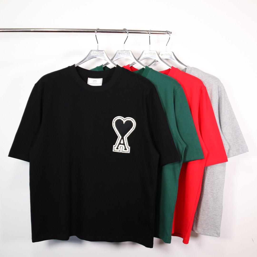 21fw trendy Men's Tees & Polos T-Shirts Fashionable ami Patches embroidery From Paris with LOVE designers women tee top quality RAF SIMONS, White;black
21fw trendy Men's Tees & Polos T-Shirts Fashionable ami Patches embroidery From Paris with LOVE designers women tee top quality RAF SIMONS, White;black
