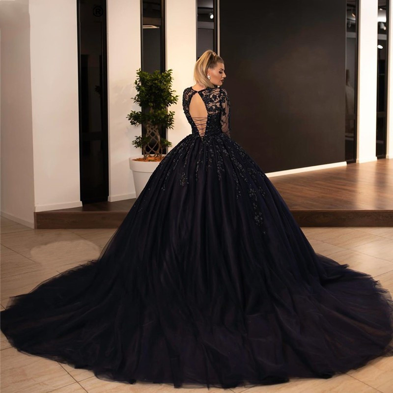 Gothic Black Ball Gown Wedding Dresses Sequins Beads Lace Appliques Bridal Gowns with Long Sleeve Open Back Lace-up Plus Size Vintage V-Neck Bride Dre