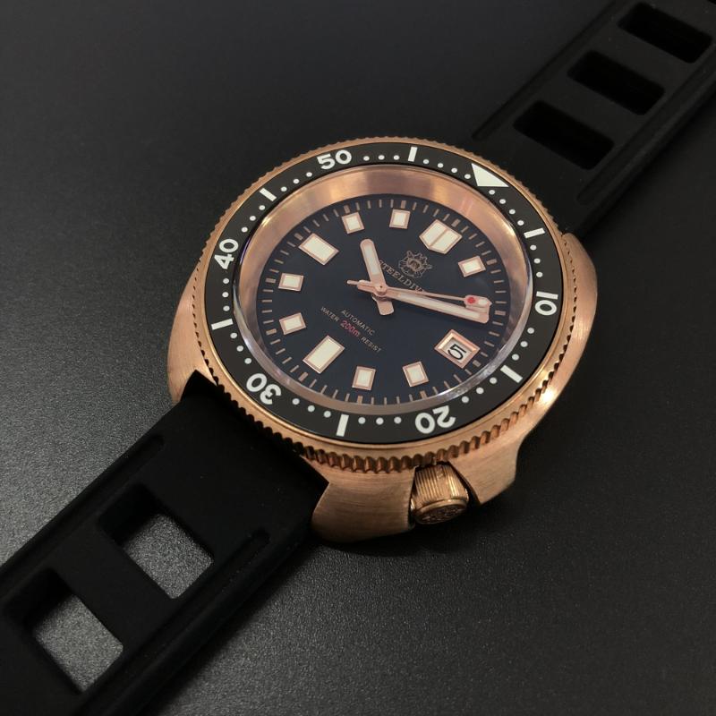 Steeldive 1970S Luxury Watches Top Brand Mens NH35 Automatic Dive Men 200m Bronze Watch Sapphire Crystal Wristwatches, 70s-hs ceramic bezel
Steeldive 1970S Luxury Watches Top Brand Mens NH35 Automatic Dive Men 200m Bronze Watch Sapphire Crystal Wristwatches, 70s-hs ceramic bezel