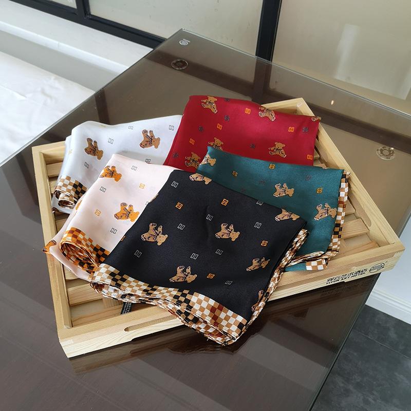 Scarves 70*70cm Brand Square Women Cartoon Mini Bear Print Bandanna Kerchief Summer Neckerchief Silk Drop
Scarves 70*70cm Brand Square Women Cartoon Mini Bear Print Bandanna Kerchief Summer Neckerchief Silk Drop