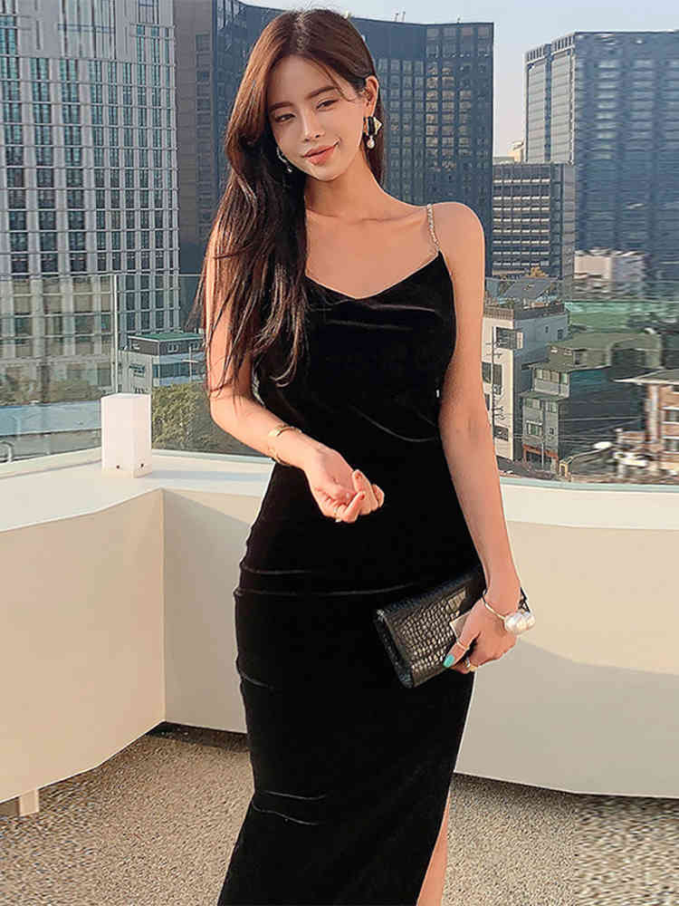 Sexy Spaghetti Strap Black Velvet Long Dress Women Side Split Casual Mid-Length Vestidos 210520
