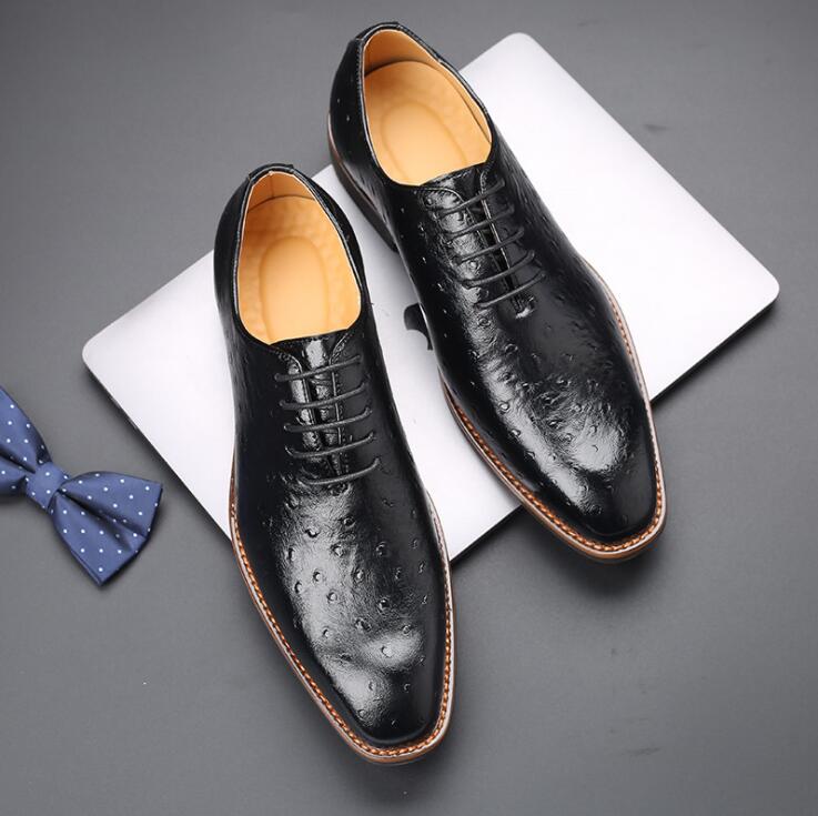 Trendy Men's Ostrich Pattern Leather Shoes Man Casual Pointed Toe Oxfords Lace-Up Business Office Shoe