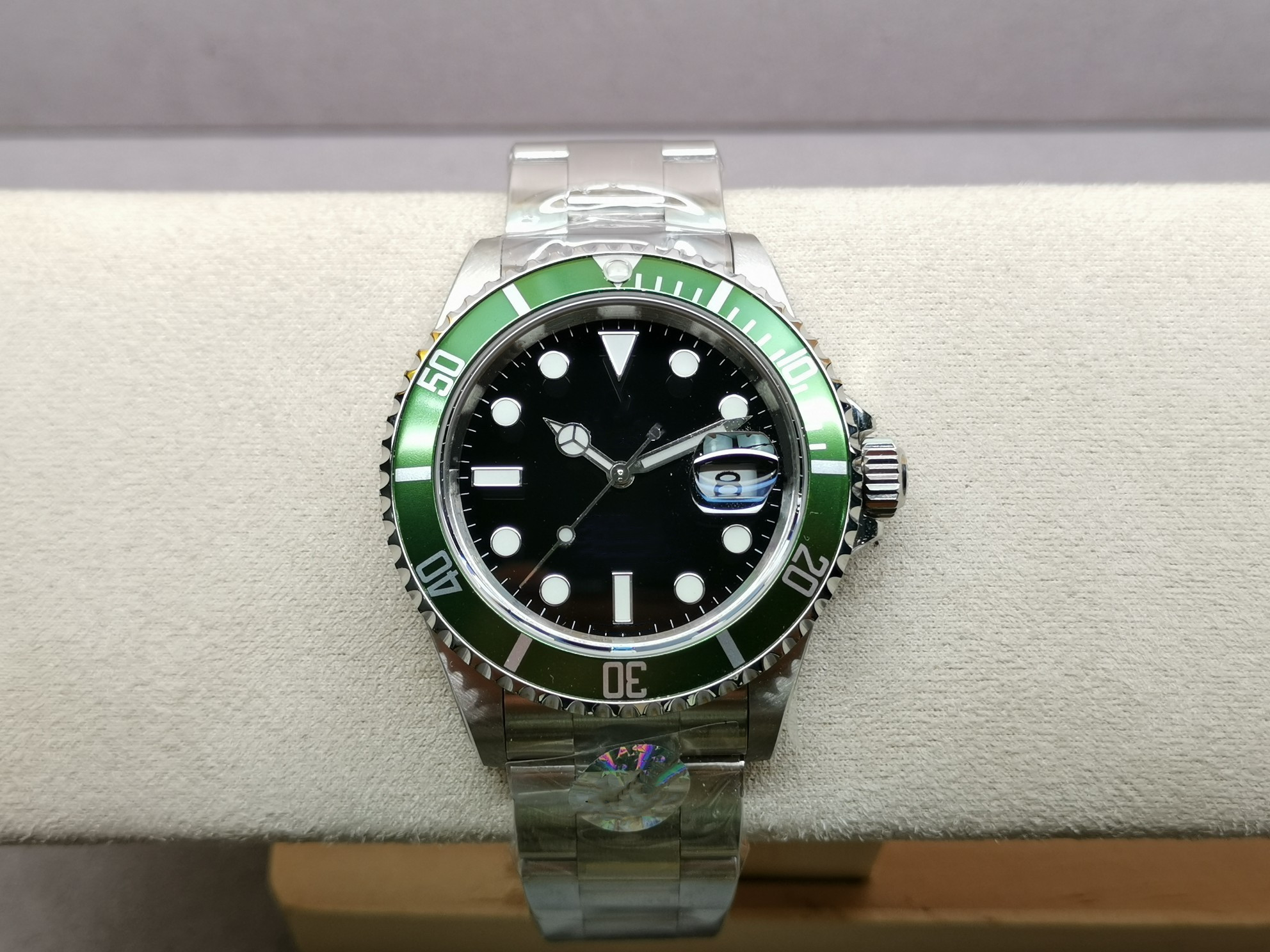 mens watches NF made V5 automatic mechanical 40mm stainless steel water proof watch 2813 Movement sapphire luminous wristwatches 104786 montre de luxe, Black
mens watches NF made V5 automatic mechanical 40mm stainless steel water proof watch 2813 Movement sapphire luminous wristwatches 104786 montre de luxe, Black