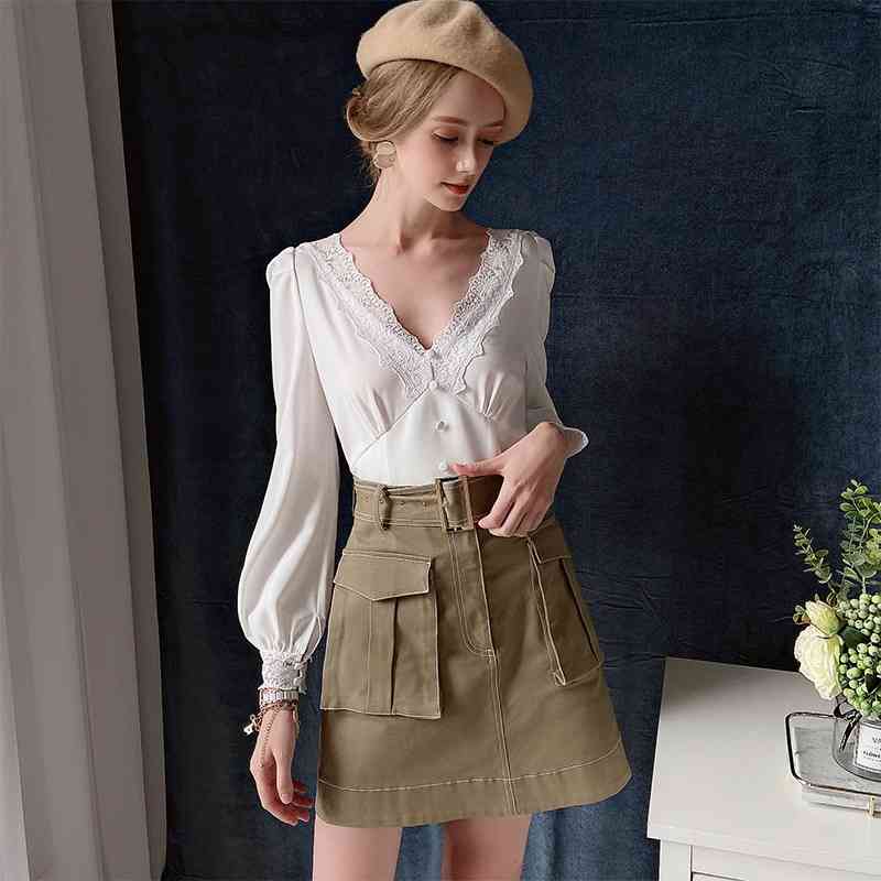 Dabuwawa Elegant Lace V-Neck Blouse Women Long Lantern Sleeve Single Breasted Vintage Solid Shirts Tops Office Lady DT1CST029 210520