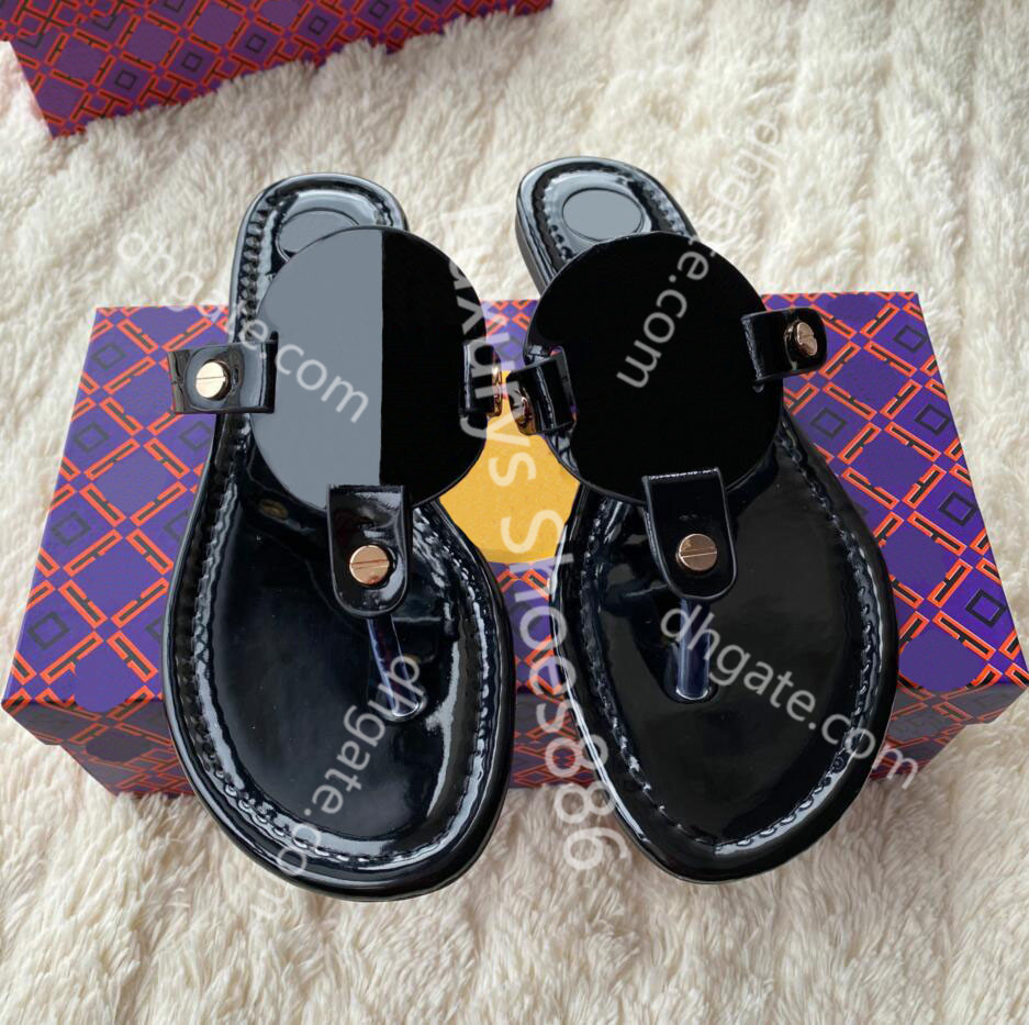 High quality women's flat slippers luxury designer sandals leather brand girls slide sandals casual flip-flops size 35-43 with box AAA886
High quality women's flat slippers luxury designer sandals leather brand girls slide sandals casual flip-flops size 35-43 with box AAA886