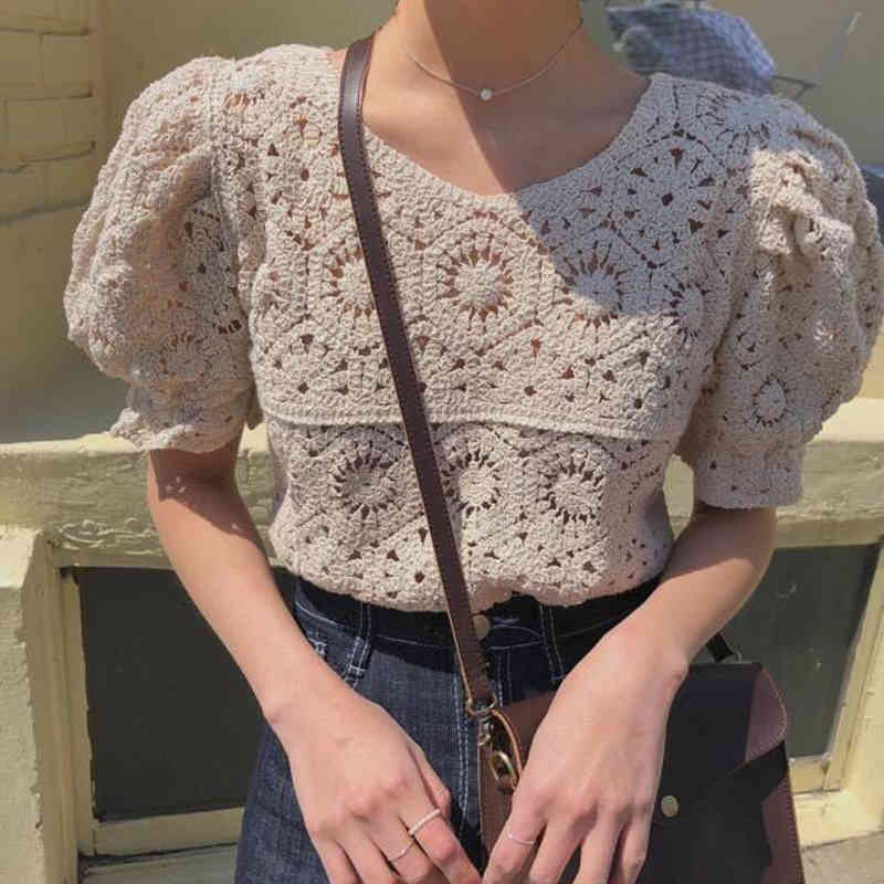 Streetwear Summer Tops Women Floral Puff Sleeve Shirt Female Hollow Out White Pullover Lace Blouse Blusas 9684 210508