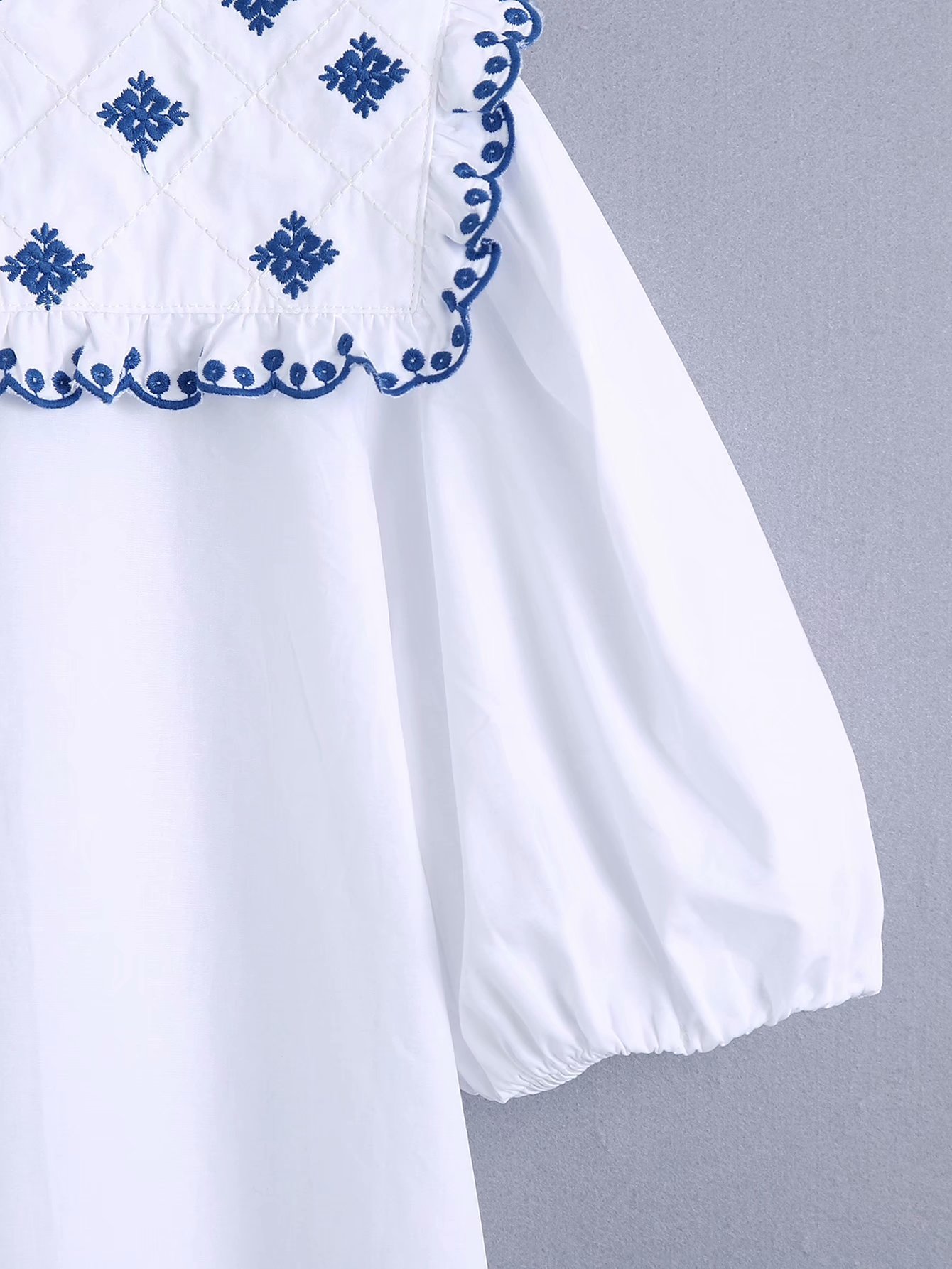 Fashion Women Lapel Short Sleeve Loose T-shirt Vintage Sweet Embroidered Poplin Chic Female Tops 210507
